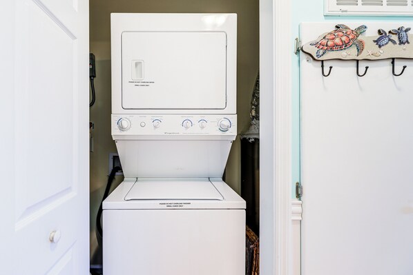 Apartment (2 Bedrooms) | Interior - Walk to Beach & Pier: Quiet Retreat in Surf City (Holly Ridge)