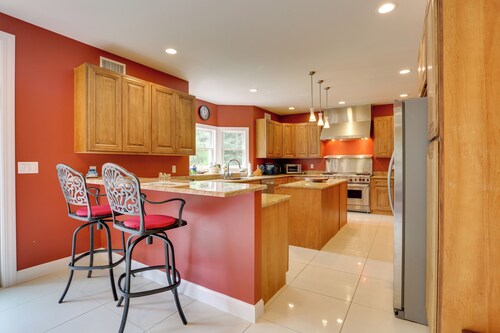 Glen Spey Home w/ Grill ~ 5 Mi to Delaware River