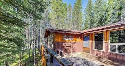 Rustic Idaho Retreat w/ Deck, Grill & Chiminea!