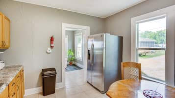 House (2 Bedrooms) | Bahagian dalam