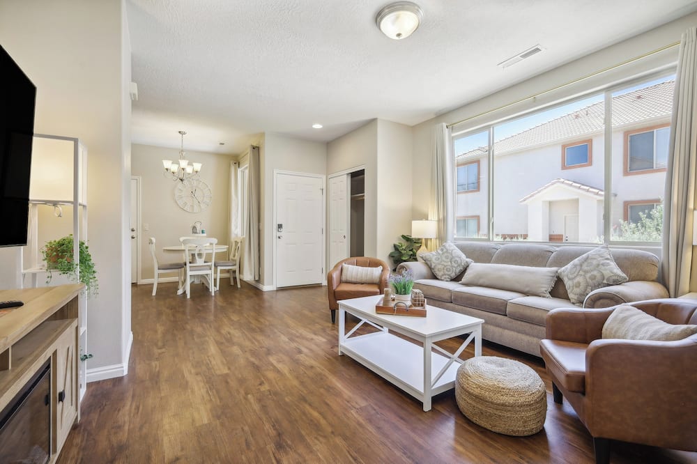 Welcoming Mesquite Condo w/ Pool Access! - Riverside, NV