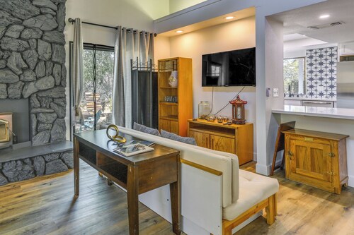 Pet-friendly Coarsegold Vacation Rental w/ Deck!