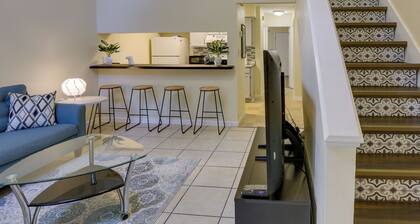 4 Mi to Dtwn: Pet-friendly Abode in Tallahassee!