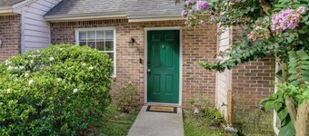 4 Mi to Dtwn: Pet-friendly Abode in Tallahassee!