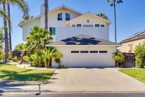 House (4 Bedrooms) | Interior - Discovery Bay Home w/ On-site Delta Access! (Discovery Bay)