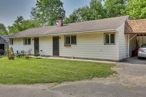 Apartment (1 Bedroom) | Interior