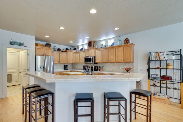 House (4 Bedrooms) | Interior