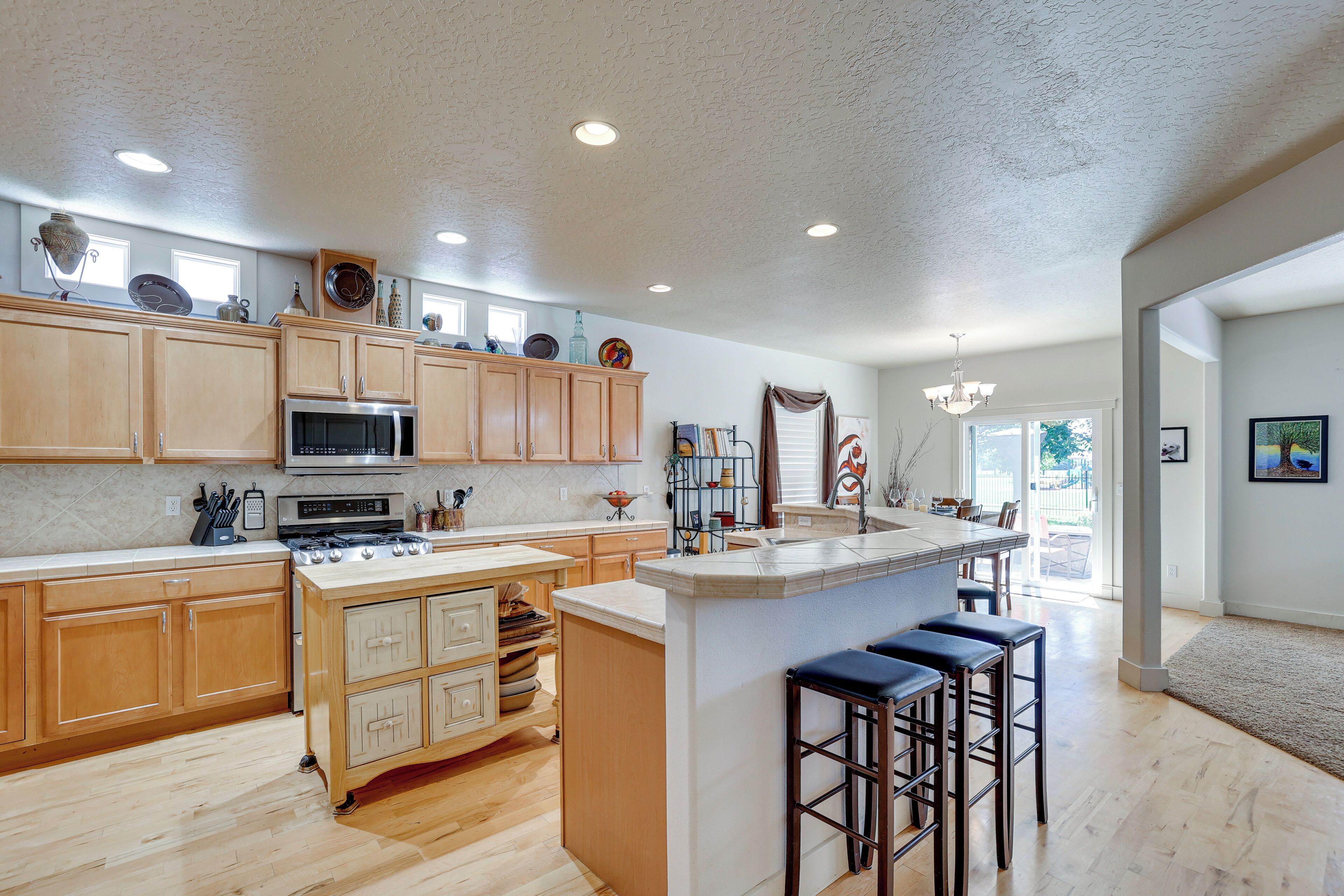 House (4 Bedrooms) | Interior