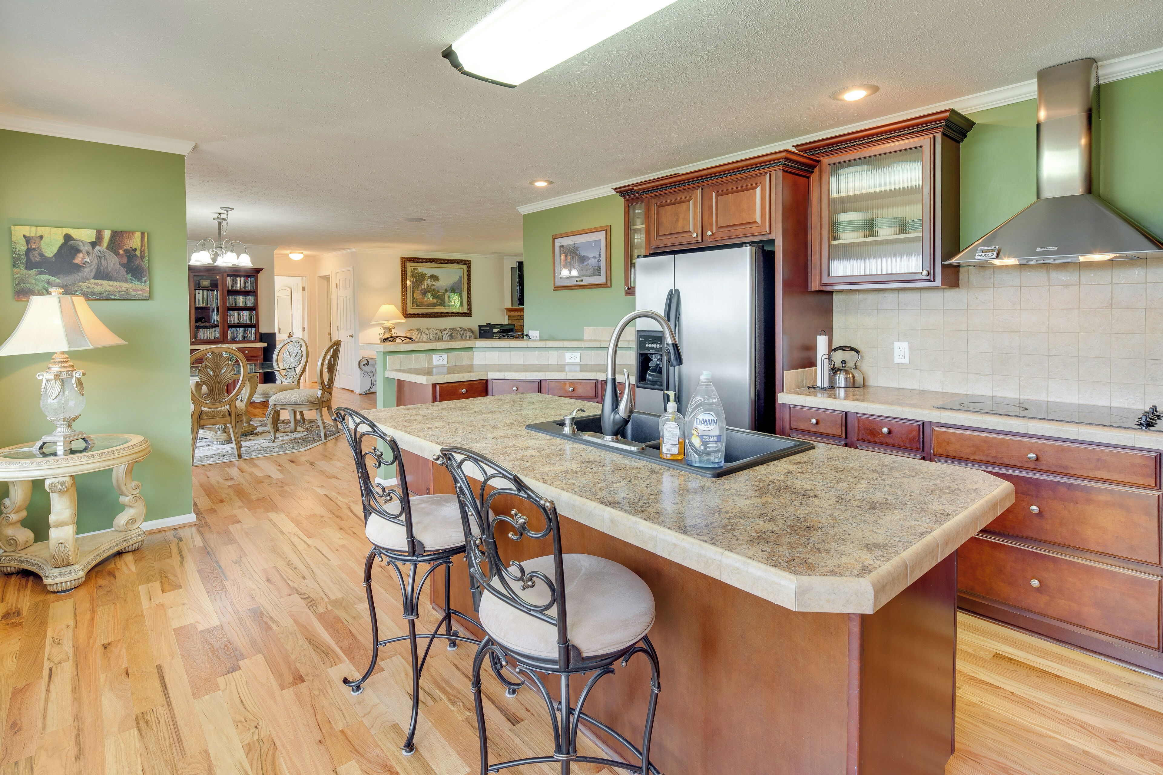 House (3 Bedrooms) | Interior