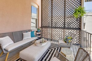 Apartment (1 Bedroom) | Interior