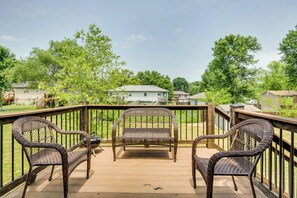 Apartment (3 Bedrooms) | Interior - Cozy Missouri Retreat w/ Deck & Grill, Near Hiking (Lee's Summit)
