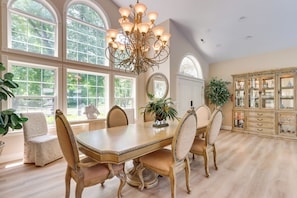 Interior - 10-acre Lakefront Home w/ Pool, Hot Tub & Dock! (Camdenton)