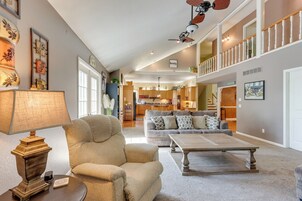 House (5 Bedrooms) | Interior