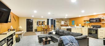 Charming Virginia Getaway Near Hiking & Golfing!