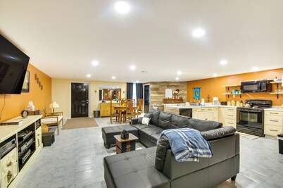 Charming Virginia Getaway Near Hiking & Golfing!