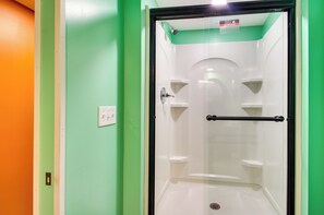 Apartment (2 Bedrooms) | Interior - Charming Virginia Getaway Near Hiking & Golfing! (Lynchburg)