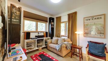 Rumah (4 Bedrooms) | Interior