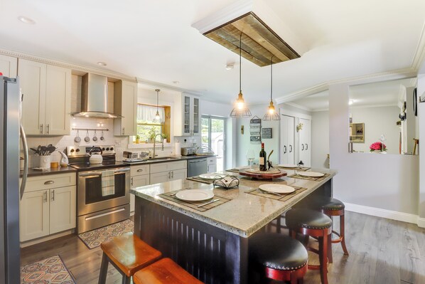 House (3 Bedrooms) | Interior - Private Hot Tub & Fire Pit: Pocono Lake House! (Pocono Lake)