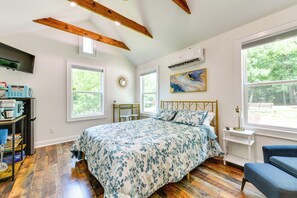 Apartment (0 Bedroom) | Interior - 3 Mi to Dtwn Winston-salem: Studio on Miller Park! (Winston-Salem)
