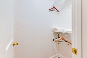 Apartment (0 Bedroom) | Interior - 3 Mi to Dtwn Winston-salem: Studio on Miller Park! (Winston-Salem)