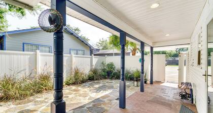 Charming Dtwn Retreat: 1 Mi to Ocean Springs Beach