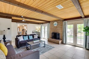 單棟房屋 (4 Bedrooms) | 內部