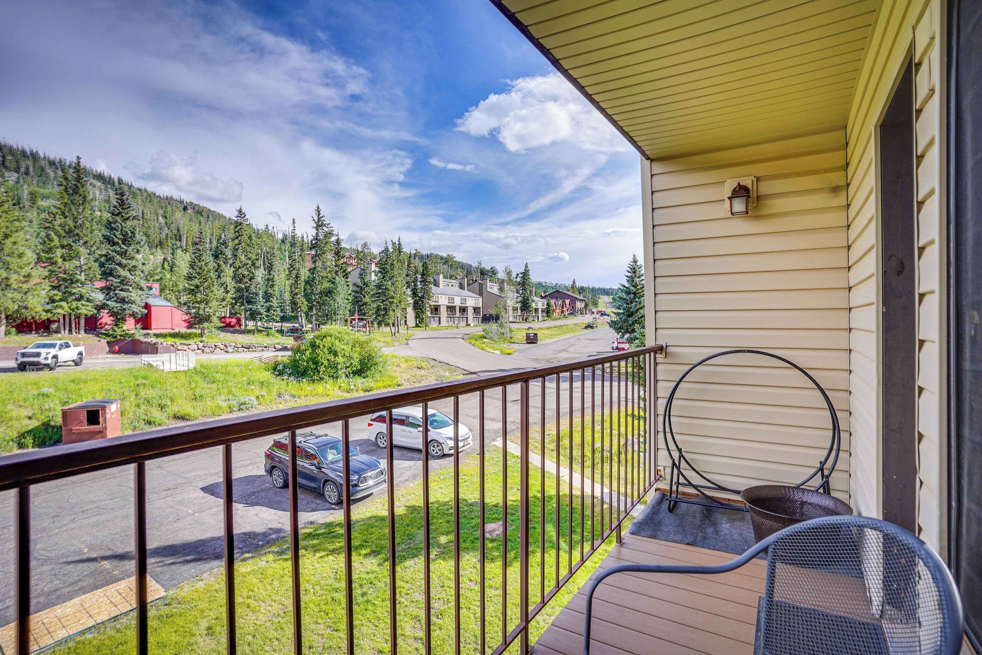 Apartment (2 Bedrooms) | Depan hartanah