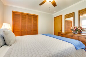 3 ห้องนอน, เตารีด/โต๊ะรีดผ้า, ผ้าปูที่นอน