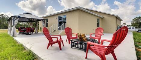 House (3 Bedrooms) | Front of property