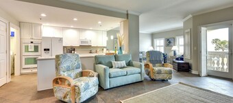 Pet-friendly Fernandina Beach Condo: Walk to Beach