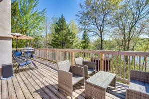 Interior - Swim Dock & Game Room: Lakefront Poconos Cabin! (Long Pond)