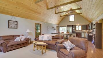 Rumah (6 Bedrooms) | Interior