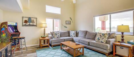 Apartment (3 Bedrooms) | Front of property