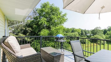 Apartment (2 Bedrooms) | Front of property