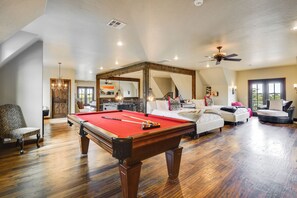 Apartment (0 Bedroom) | Interior - Spacious Edmond Vacation Rental w/ Hot Tub! (Edmond)