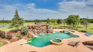 Apartment (0 Bedroom) | Interior