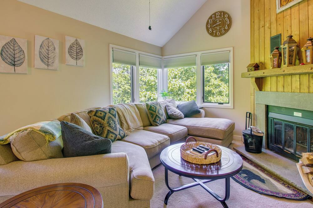 Wintergreen Resort Vacation Rental w/ Pool Access! - Sherando, VA