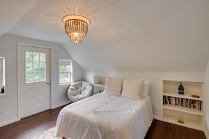 บ้านพัก (3 Bedrooms) | 3 ห้องนอน, เตารีด/โต๊ะรีดผ้า, เปล/เตียงเด็กอ่อน (ฟรี), ผ้าปูที่นอน