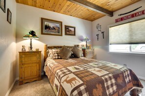 Room - Pine Mountain Club Oasis w/ Heated Pool & Deck (Pine Mountain Club)