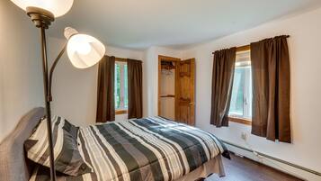 Rumah (2 Bedrooms) | 2 kamar tidur dan seprai linen