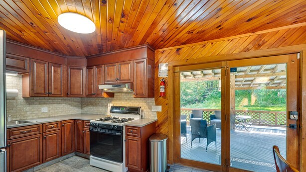 House (2 Bedrooms) | Private kitchen