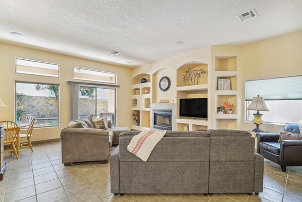 House (3 Bedrooms) | Interior - Las Cruces Vacation Rental Near Trails & Golf! (Las Cruces)