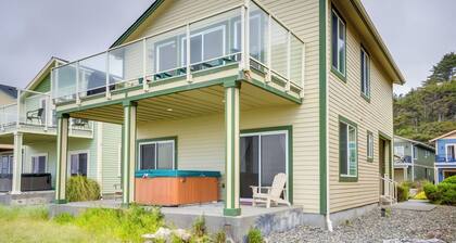 Gold Beach Retreat: Private Hot Tub + Ocean Views!