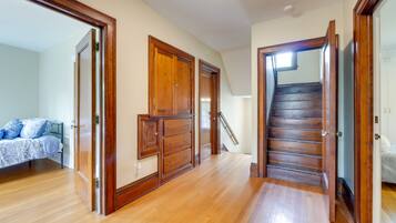 3 habitaciones y ropa de cama