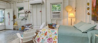 Coffeyville Countryside Studio w/ Fire Pit!