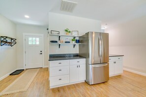 House (1 Bedroom) | Interior