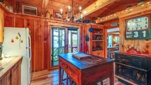 Hus (3 Bedrooms) | Innvendig