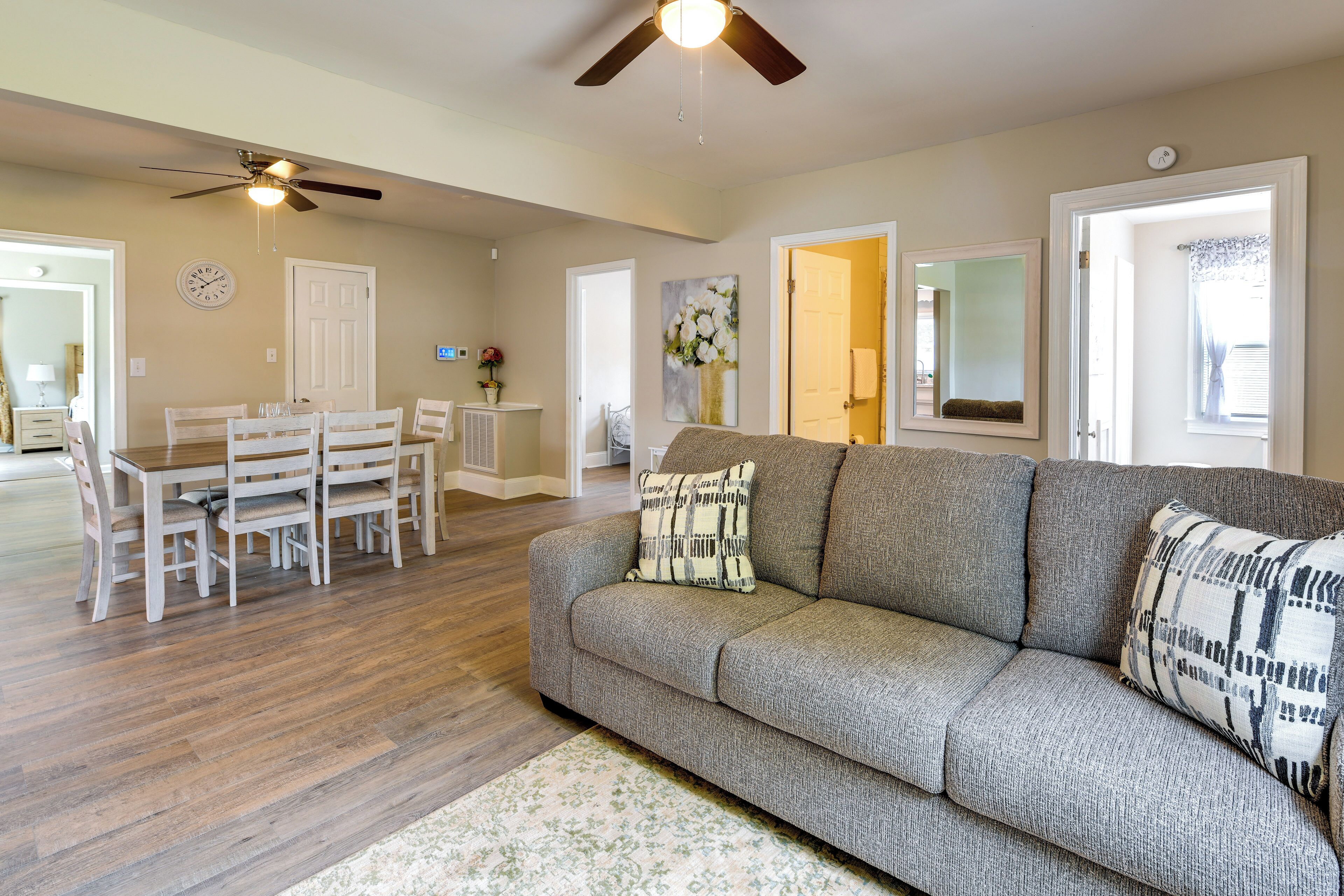 House (4 Bedrooms) | Front of property