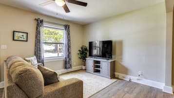 Rumah (4 Bedrooms) | Interior