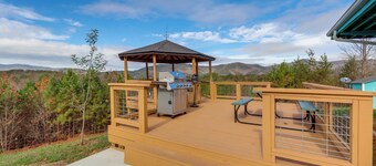 Private Saltwater Pool: Mtn-view Copperhill Home